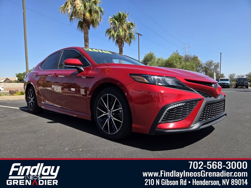 Used 2024 Toyota Camry SE FWD image 1