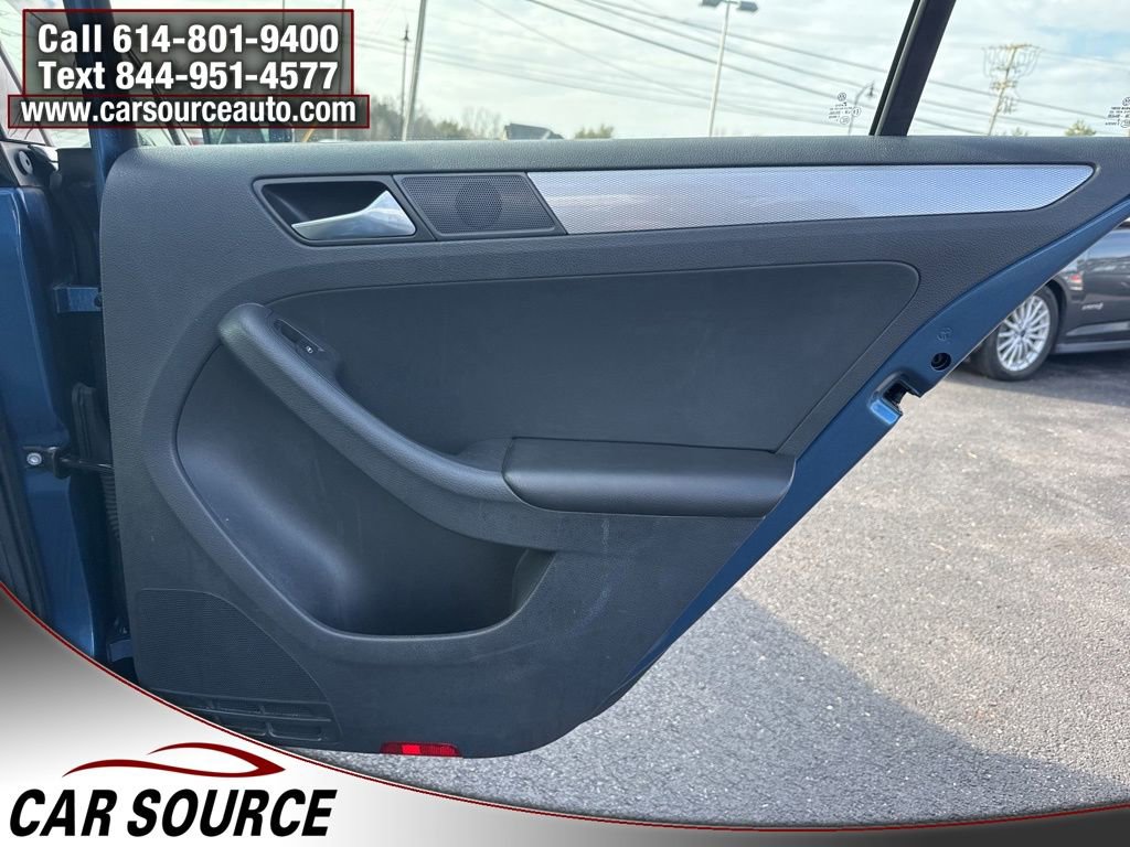 Used 2017 Volkswagen Jetta S image 27