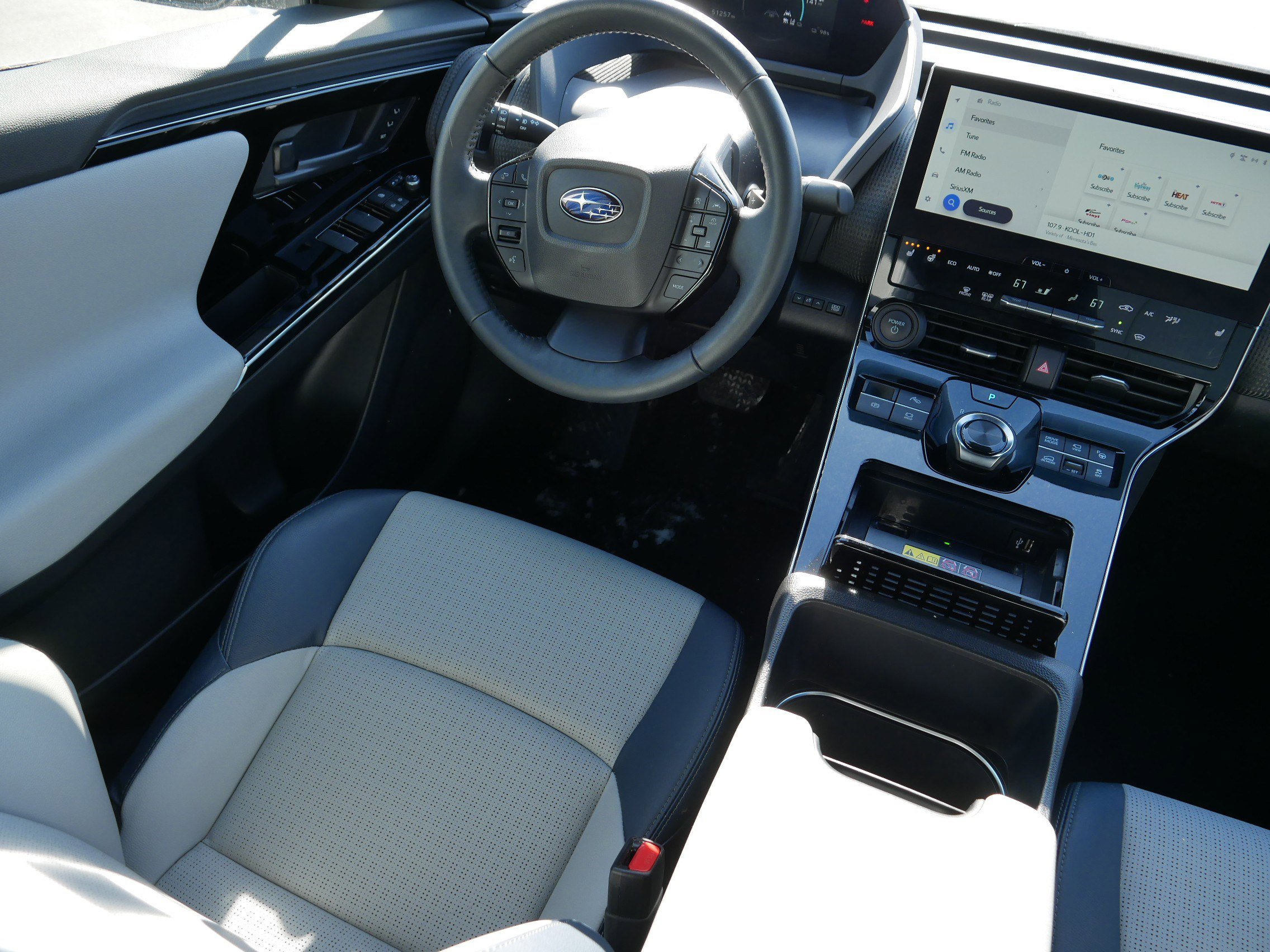 Used 2023 Subaru Solterra Limited image 9