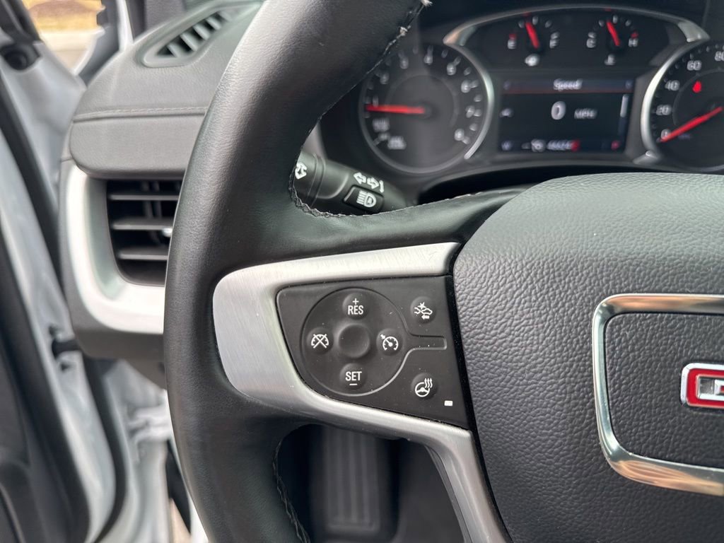 Used 2024 GMC Terrain SLT AWD/4WD image 14