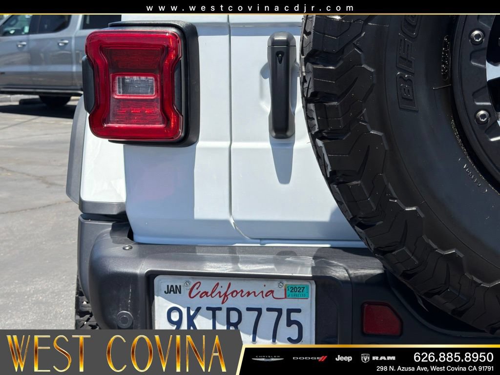 Used 2024 Jeep Wrangler Unlimited Rubicon AWD/4WD image 32