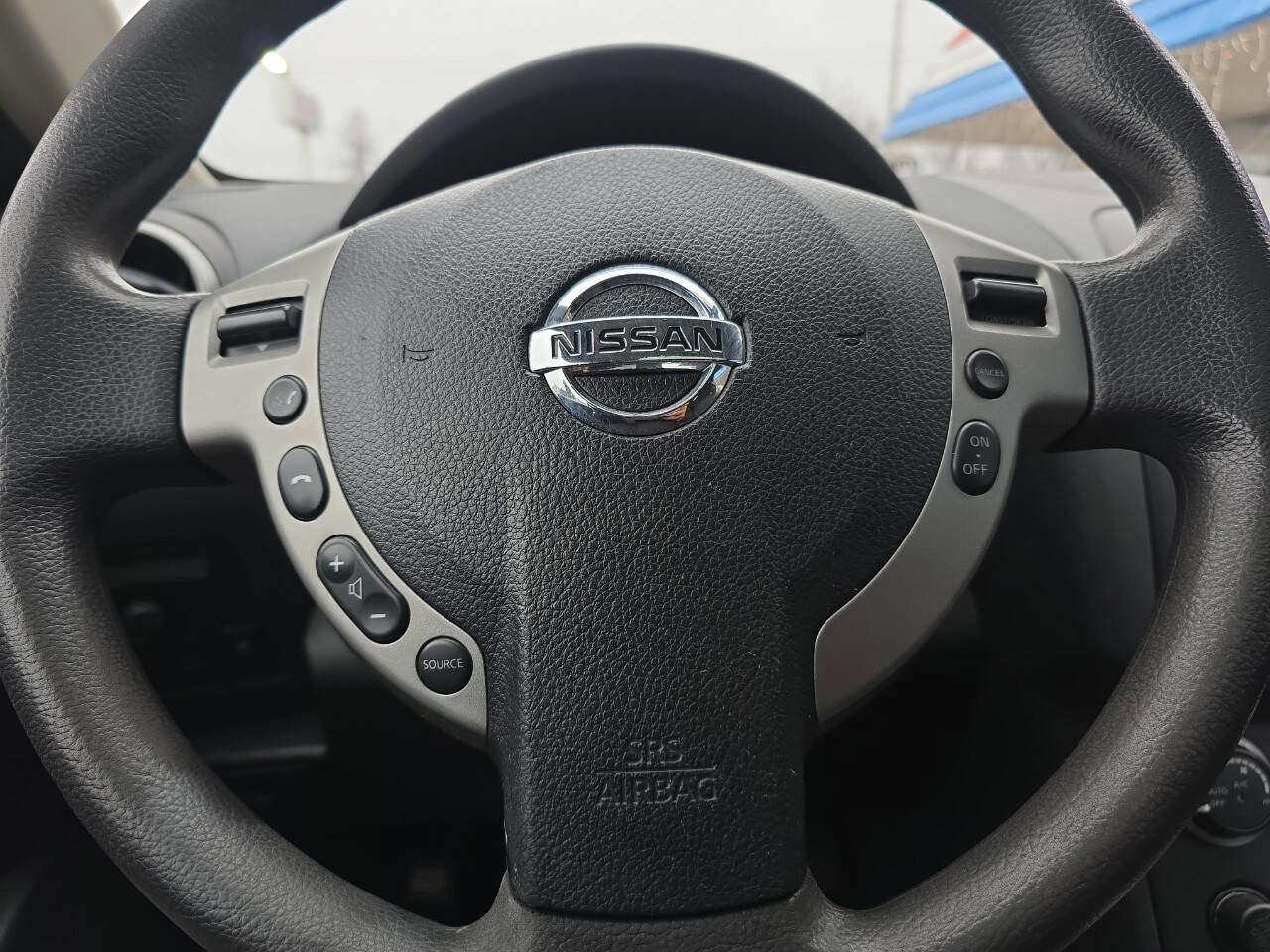 Used 2011 Nissan Rogue SV w/ Premium Pkg image 13