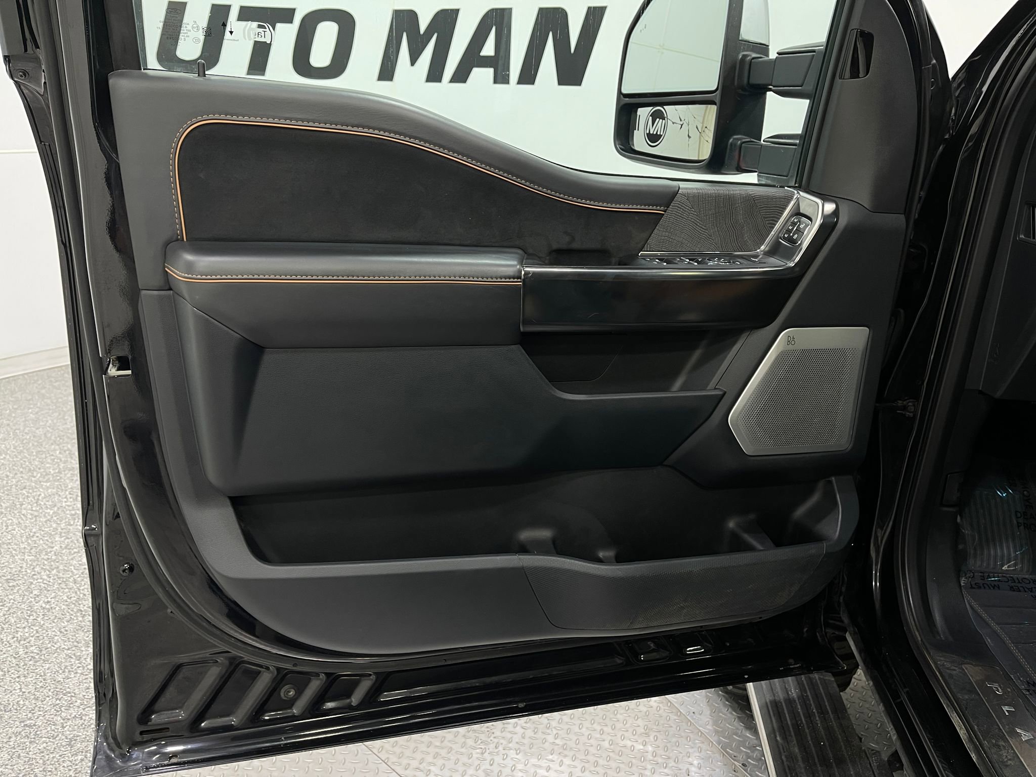 Used 2023 Ford F150 Platinum AWD/4WD image 15