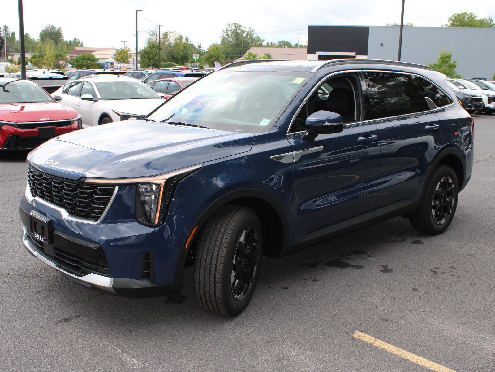 New 2026 Kia Sorento S w/ S Panoramic Sunroof Package image 5