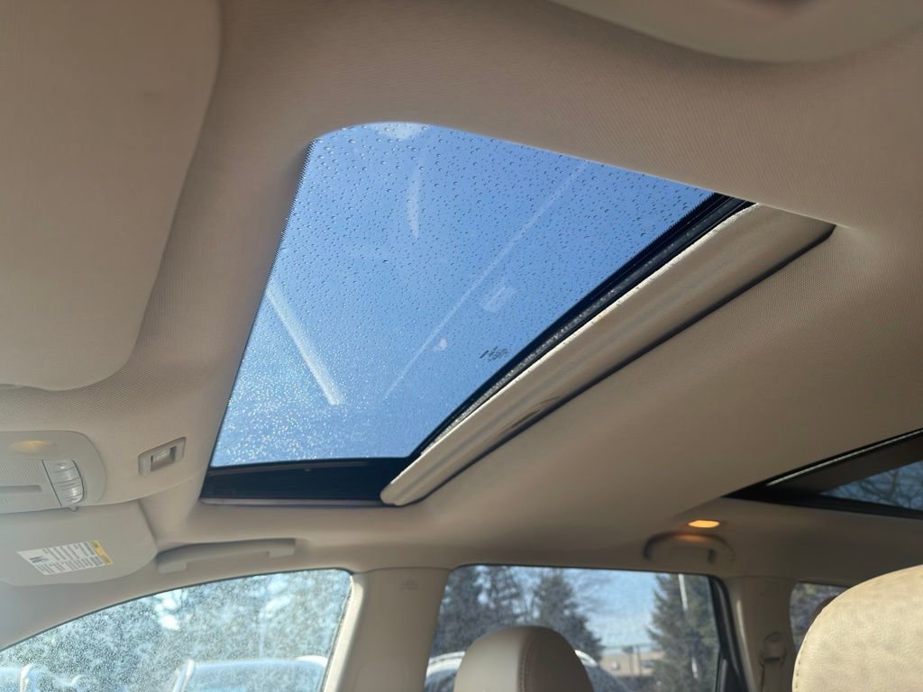 Used 2017 Nissan Pathfinder Platinum w/ Cargo Package image 18