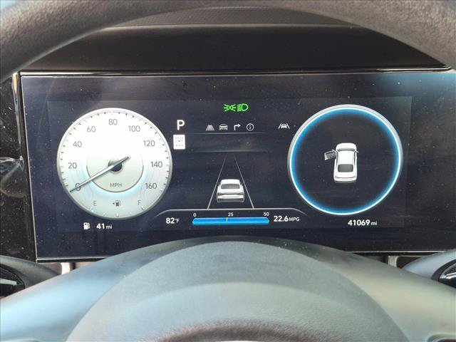 Used 2024 Hyundai Elantra SEL FWD image 3