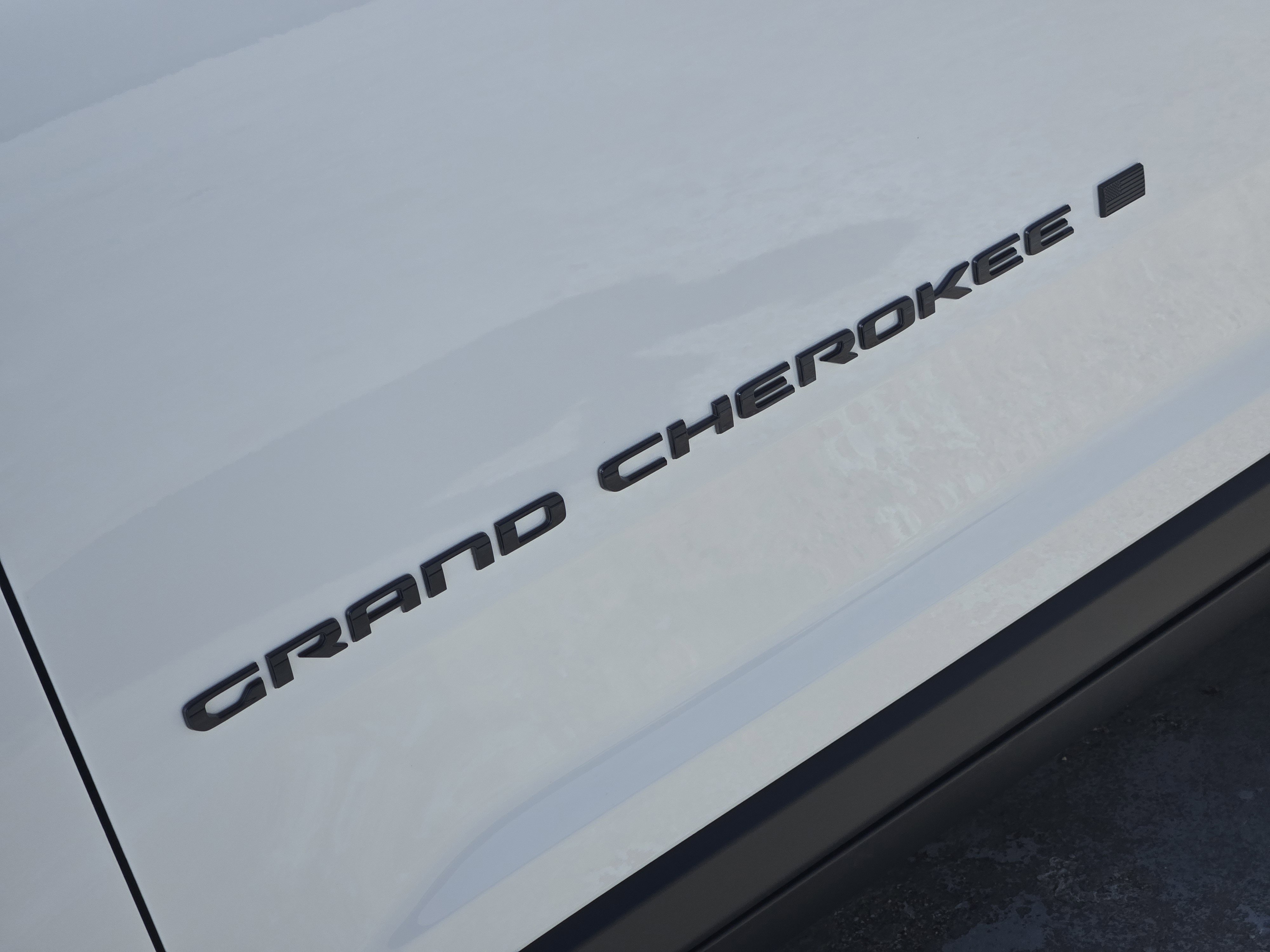 New 2026 Jeep Grand Cherokee Altitude image 8