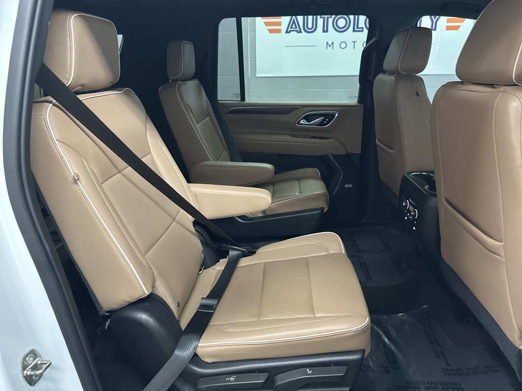 Used 2021 Chevrolet Suburban Premier w/ Premium Package AWD/4WD image 20