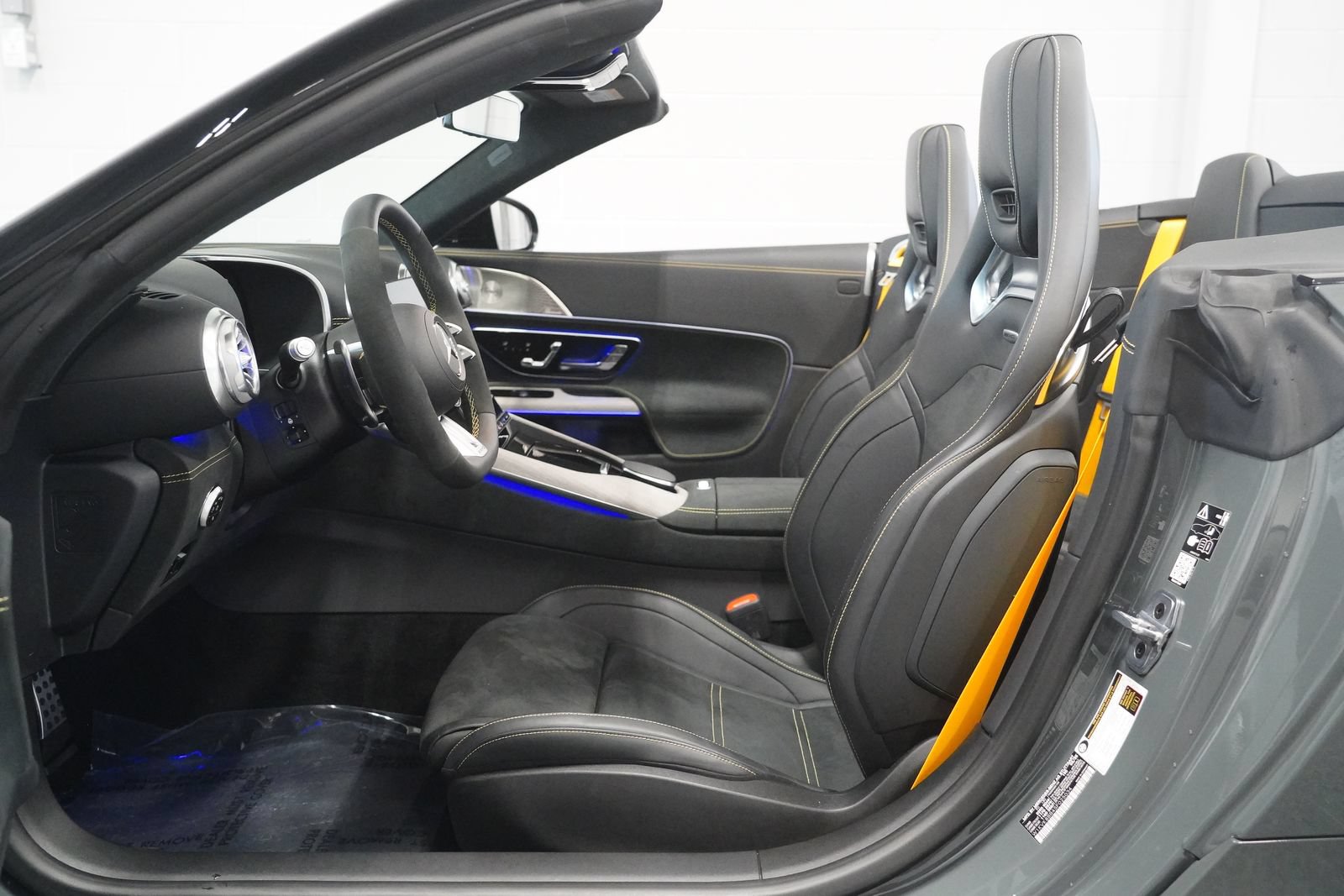 Certified 2025 Mercedes-Benz SL 63 AMG 4MATIC image 14