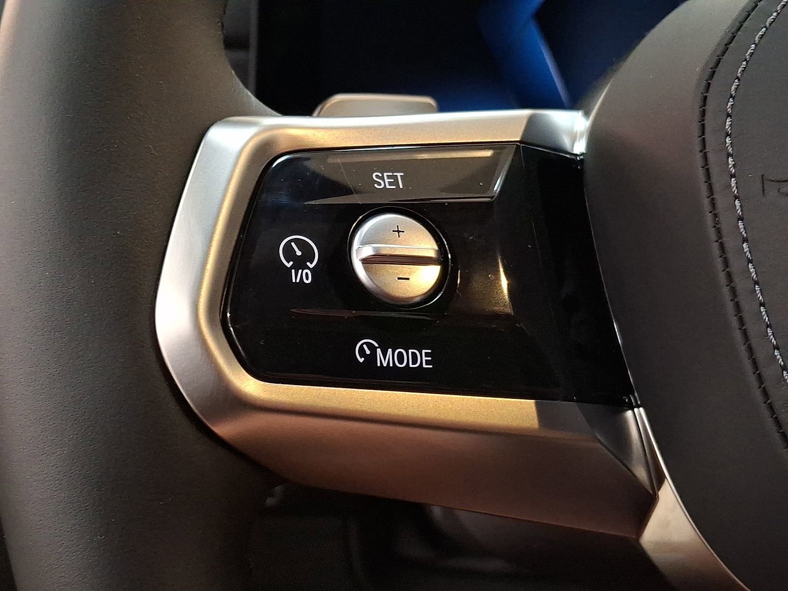 Used 2025 BMW i7 eDrive50 w/ M Sport Package RWD image 16