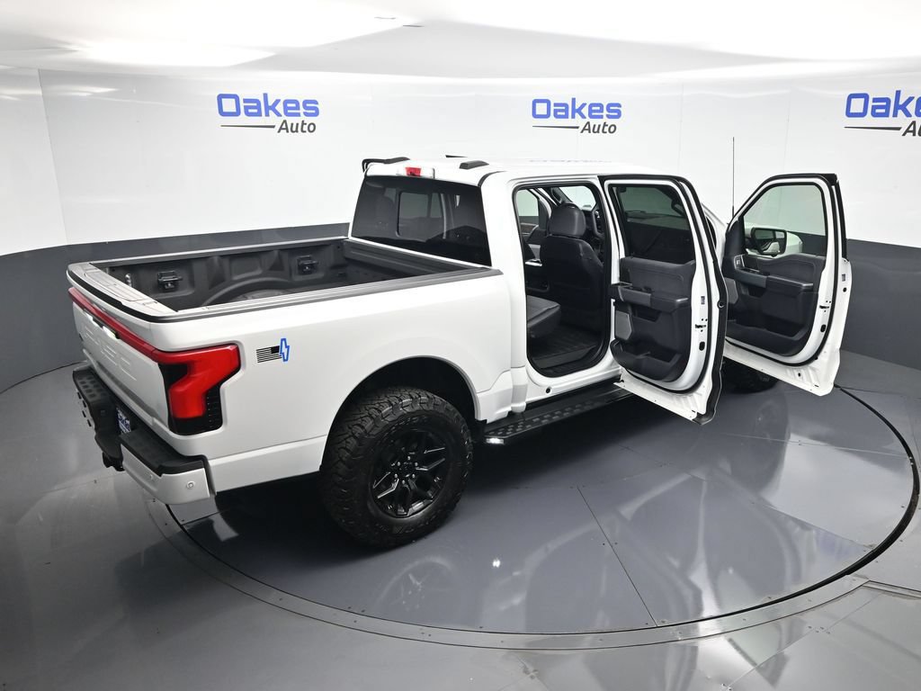 Used 2022 Ford F150 Lightning Lariat AWD/4WD image 60