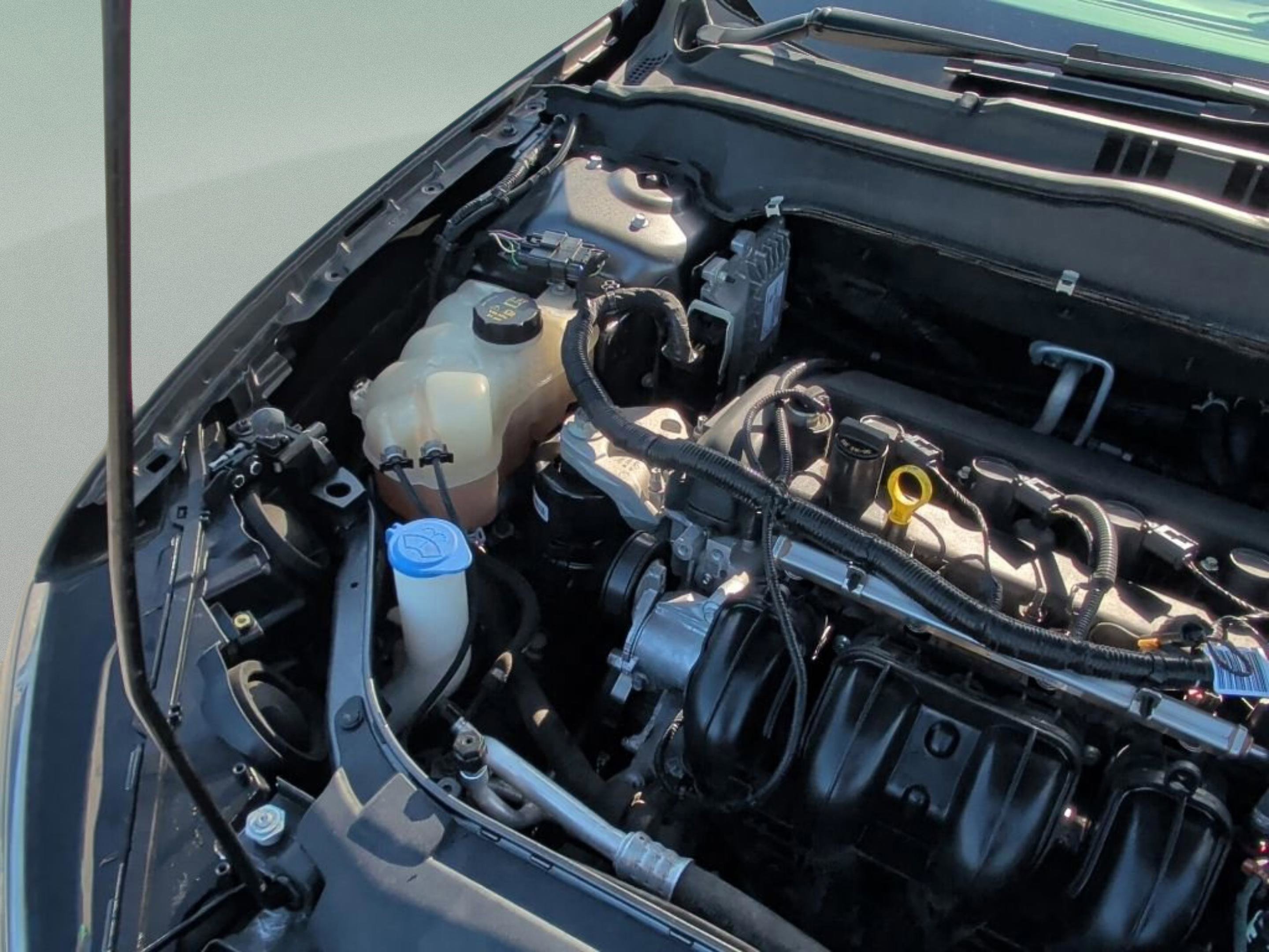 Used 2020 Ford Fusion SE image 13
