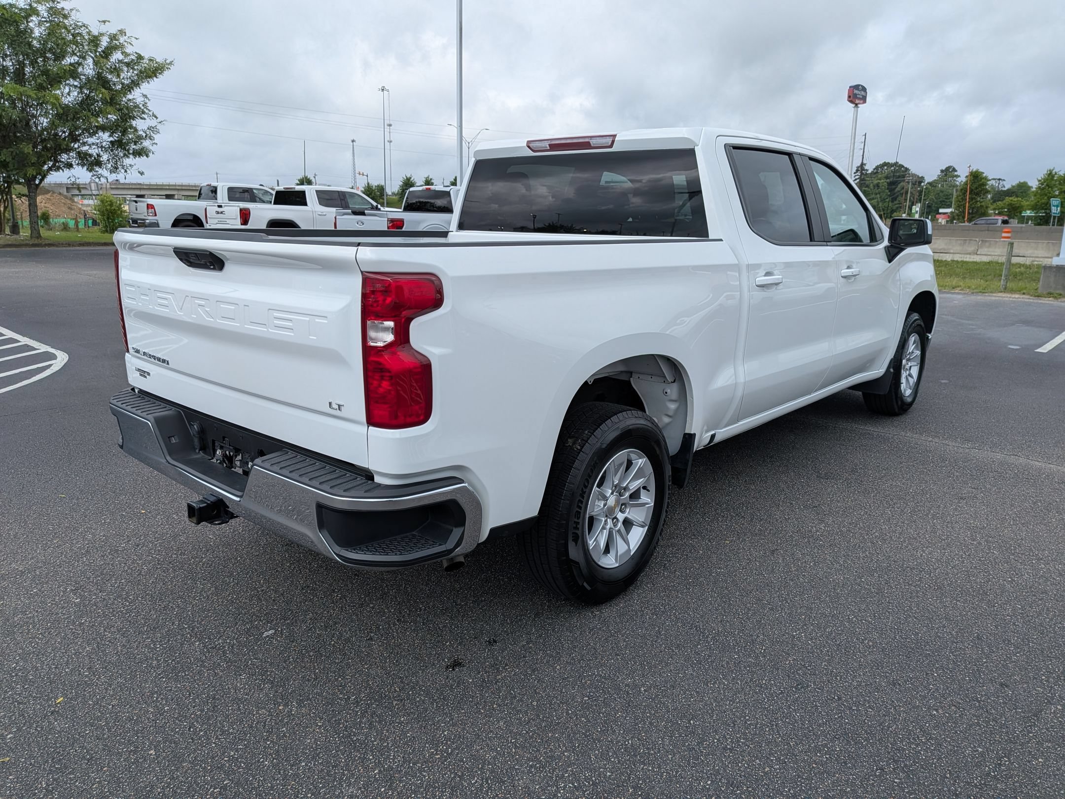 Used 2025 Chevrolet Silverado 1500 LT RWD image 3