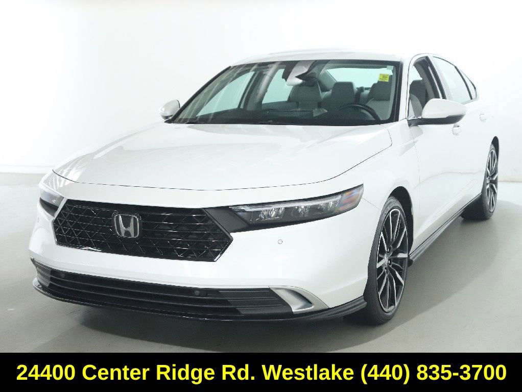 Used 2025 Honda Accord Touring image 4