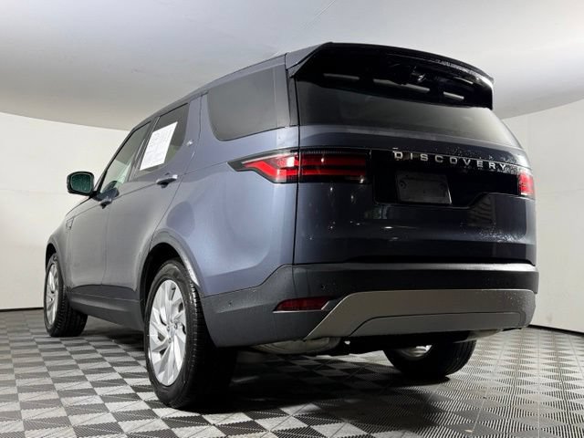 Used 2025 Land Rover Discovery S AWD/4WD image 4