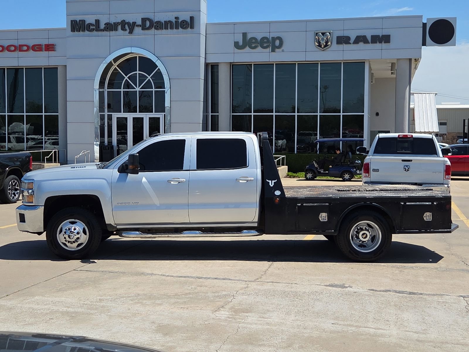 Used 2016 Chevrolet Silverado 3500 LT w/ LT Convenience Package AWD/4WD image 3