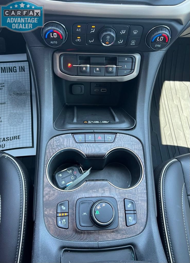Used 2021 GMC Acadia Denali w/ Denali Technology Package FWD image 14