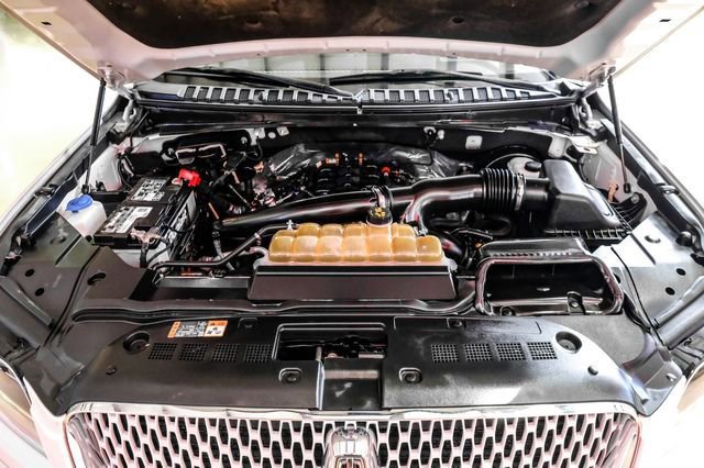 Used 2021 Lincoln Navigator L Reserve image 8