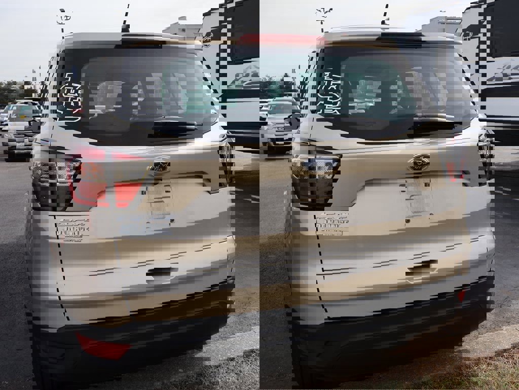 Used 2017 Ford Escape S image 15