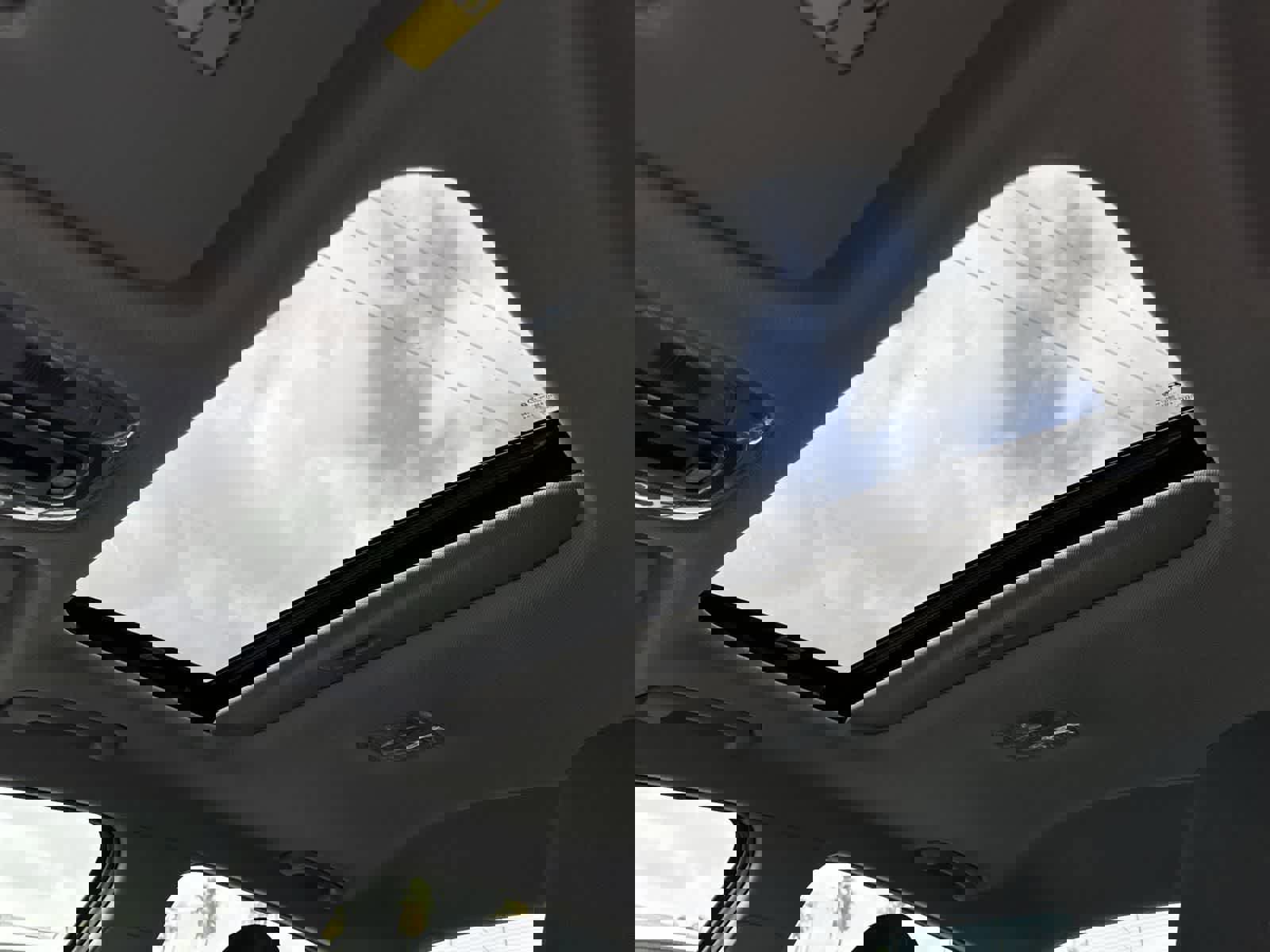 Certified 2025 Hyundai Elantra SEL image 8