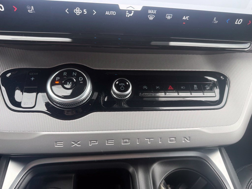 New 2026 Ford Expedition Active AWD/4WD image 21