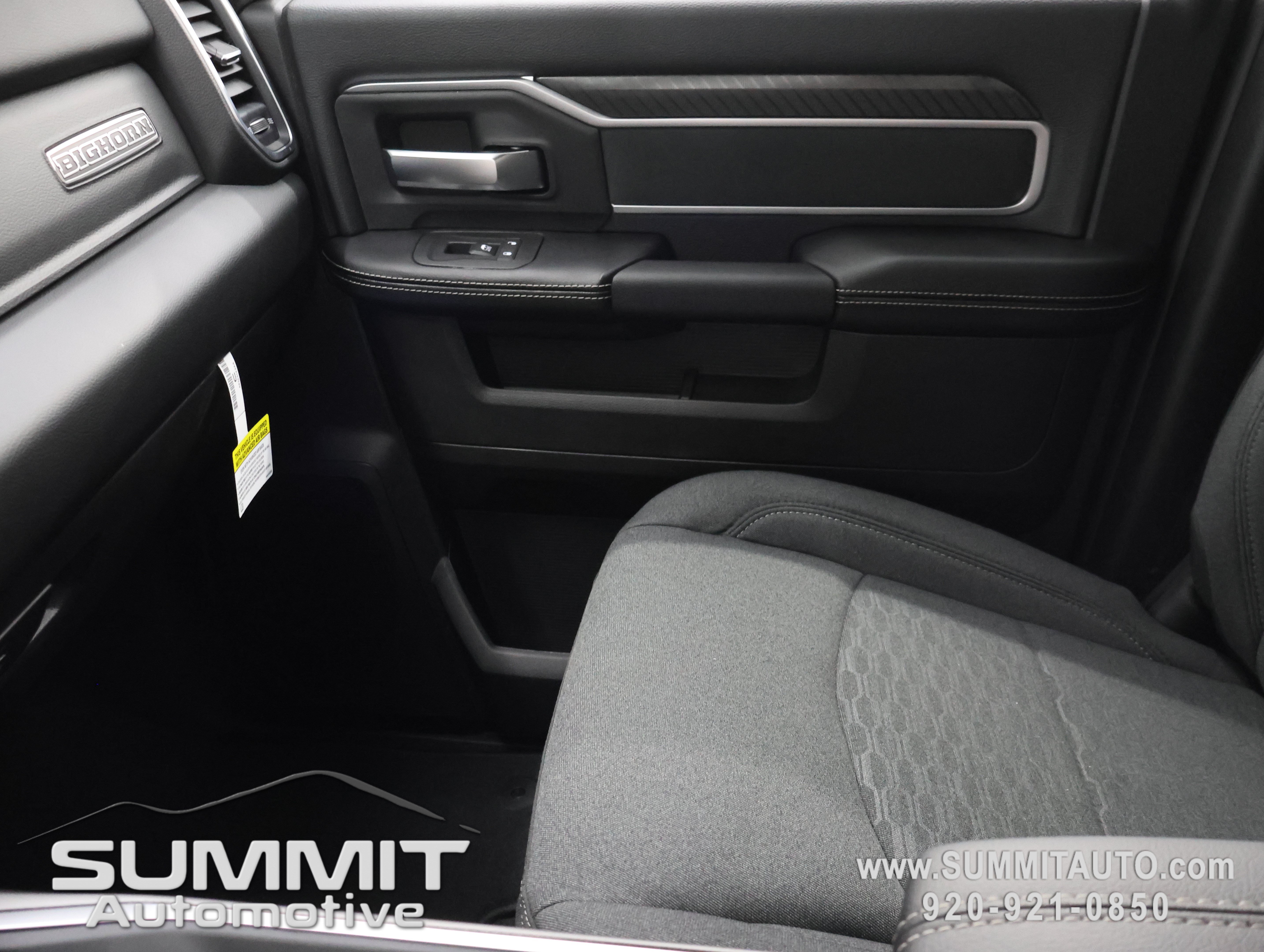 New 2026 RAM 2500 Big Horn AWD/4WD image 13