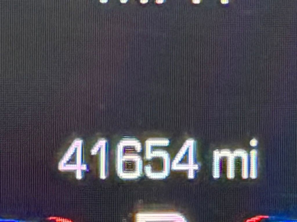 Used 2017 Chrysler 300 Limited w/ 300 Premium Group image 21