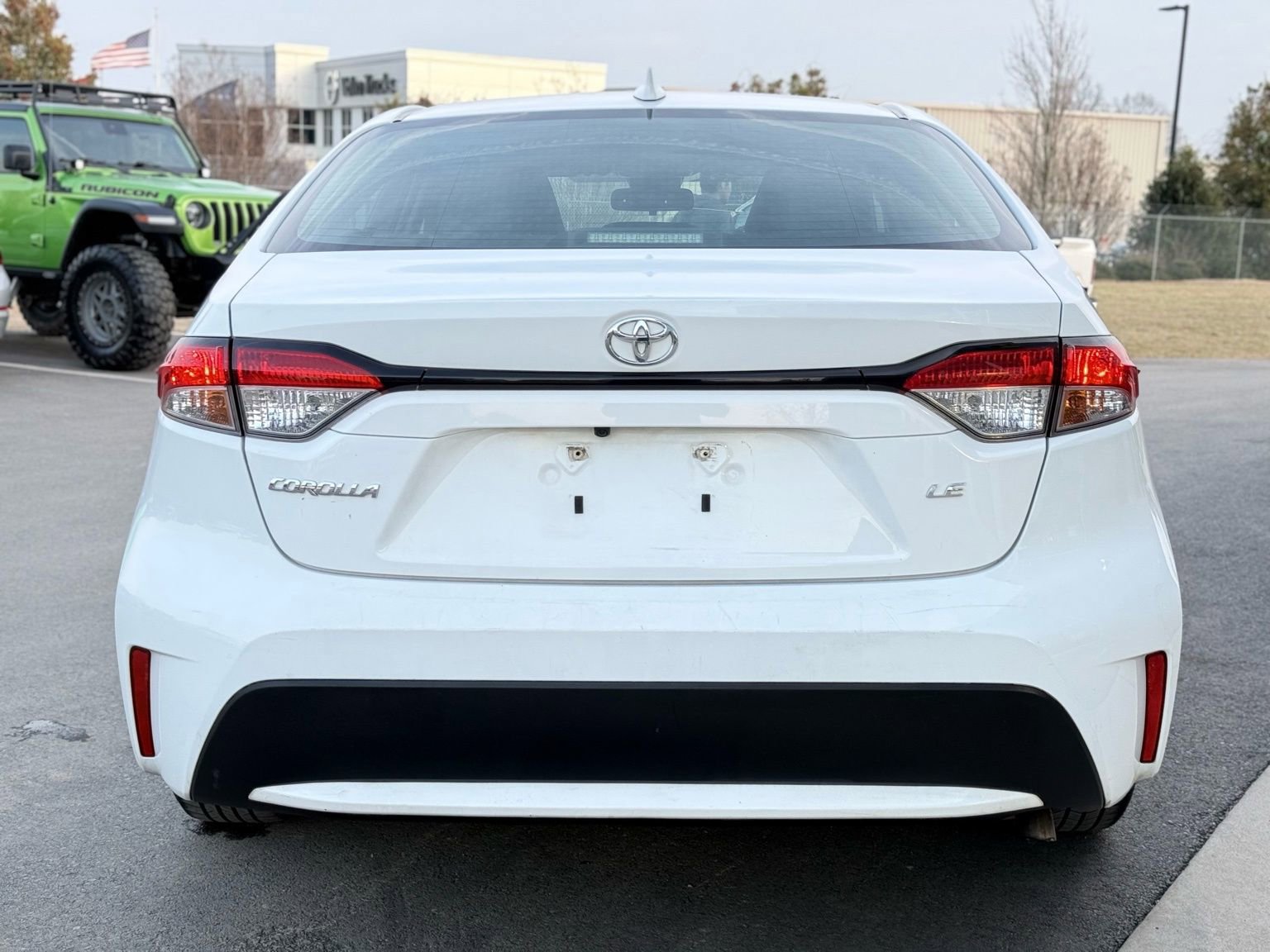 Used 2021 Toyota Corolla LE image 9