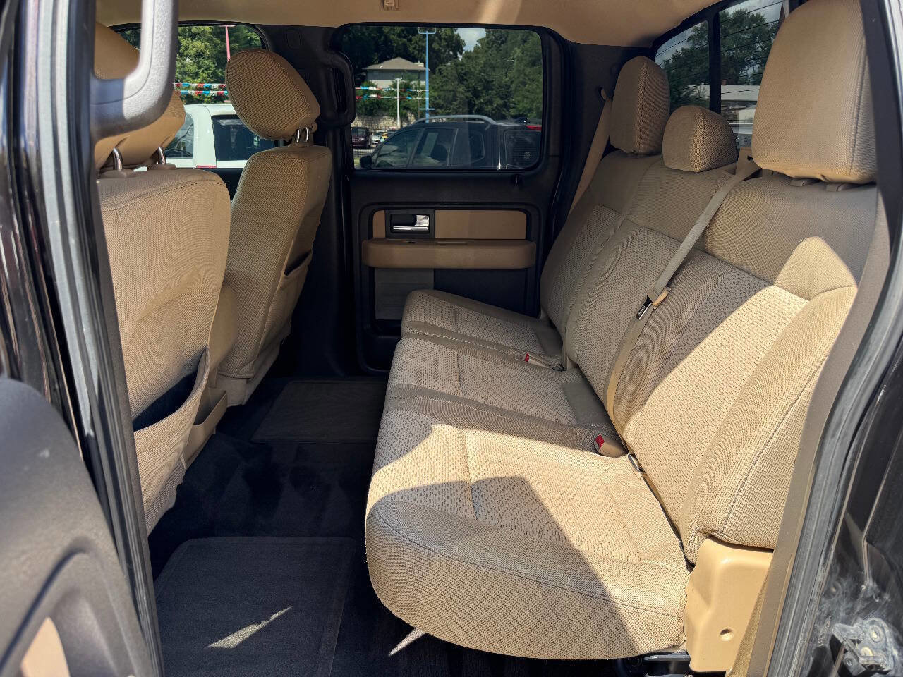 Used 2014 Ford F150 XLT w/ Equipment Group 302A Luxury image 14