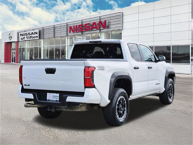 Used 2024 Toyota Tacoma TRD Off-Road image 4