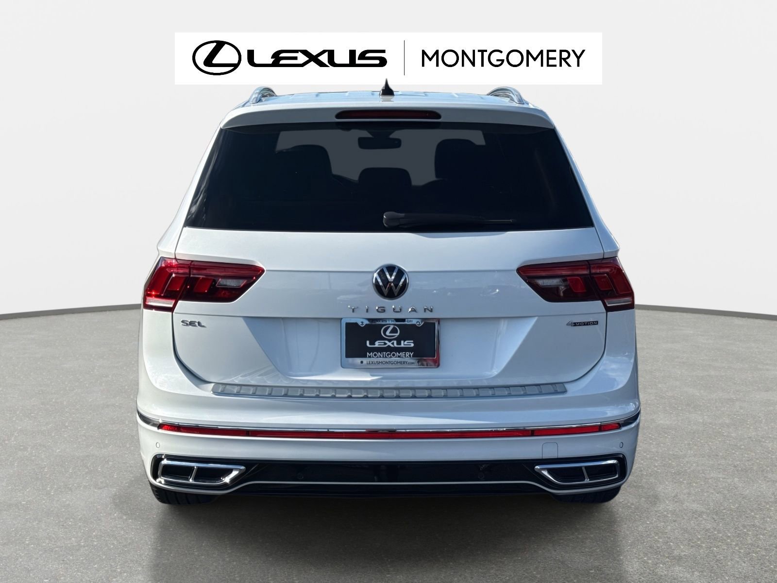 Used 2024 Volkswagen Tiguan SEL R-Line image 4