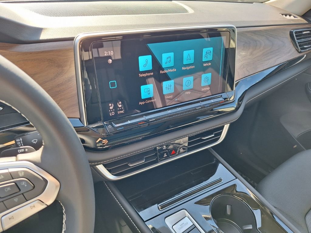 New 2026 Volkswagen Atlas SE image 13