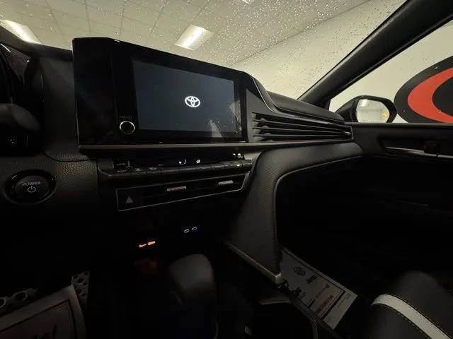 Used 2026 Toyota Camry SE image 13
