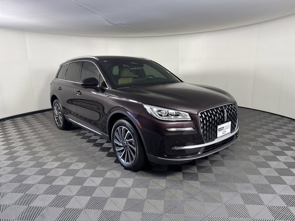 Used 2023 Lincoln Corsair Reserve w/ Equipment Group 201A AWD/4WD image 7