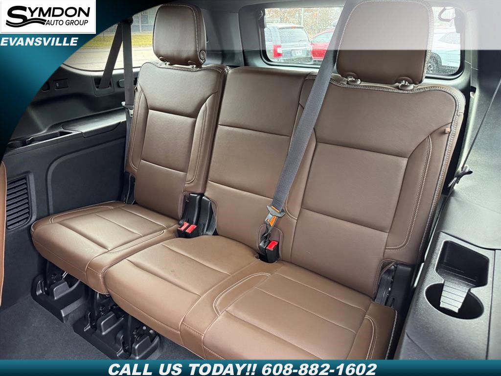 Used 2021 Chevrolet Suburban High Country w/ Premium Package image 10