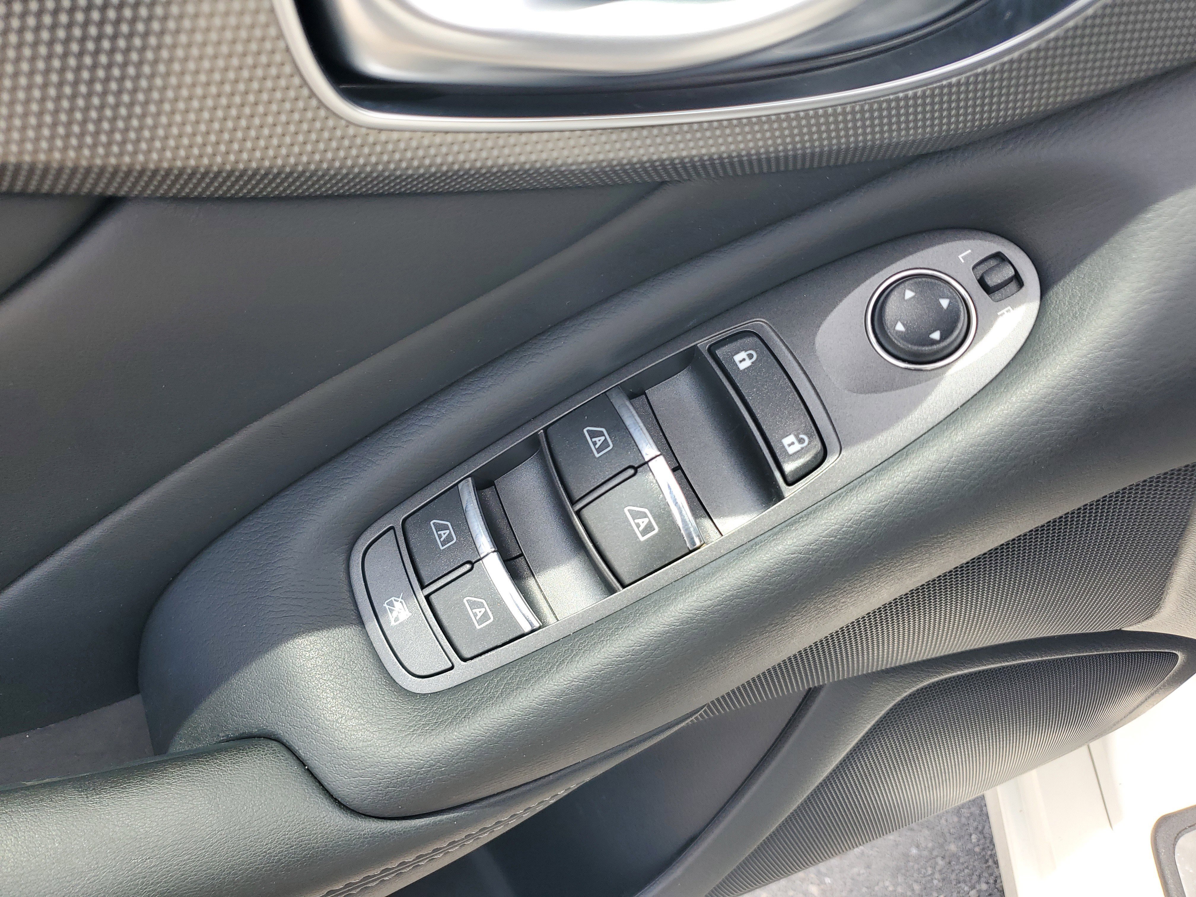 Used 2019 INFINITI Q50 Sport image 26