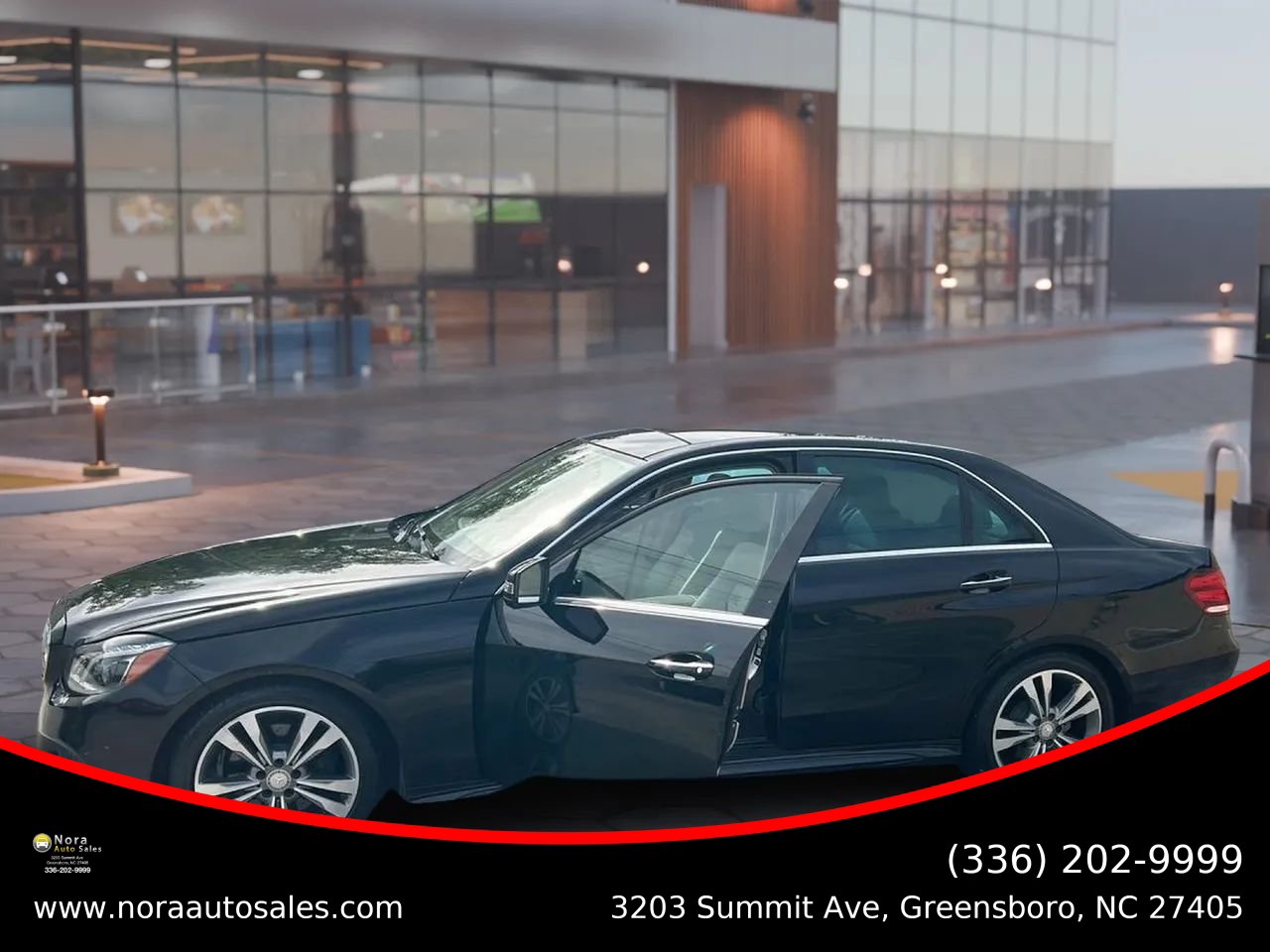 Used 2016 Mercedes-Benz E 350 4MATIC Sedan w/ Premium Package image 45