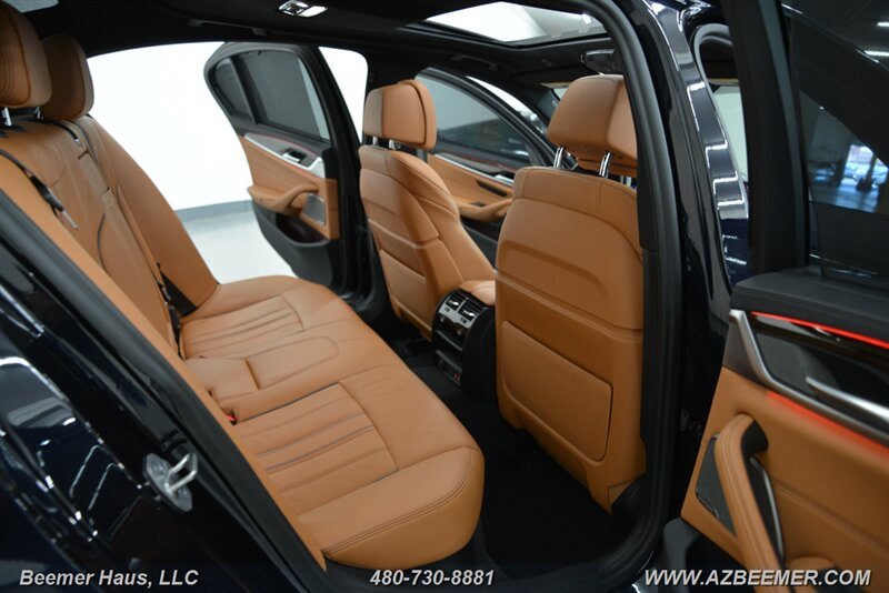 Used 2022 BMW M550i xDrive w/ Executive Package AWD/4WD image 26