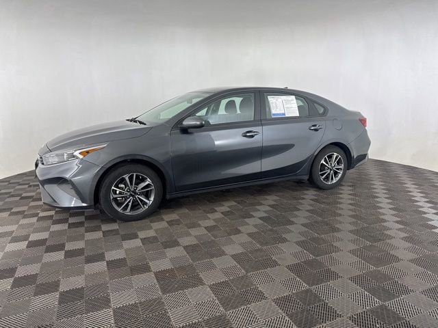 Used 2024 Kia Forte LXS image 4