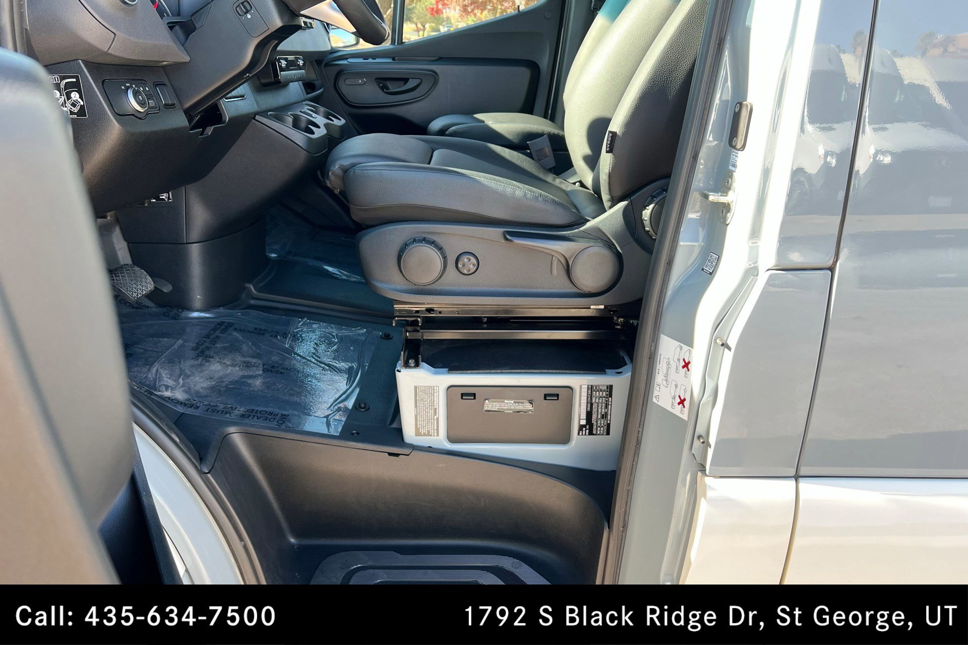 Used 2025 Mercedes-Benz Sprinter 3500 image 17