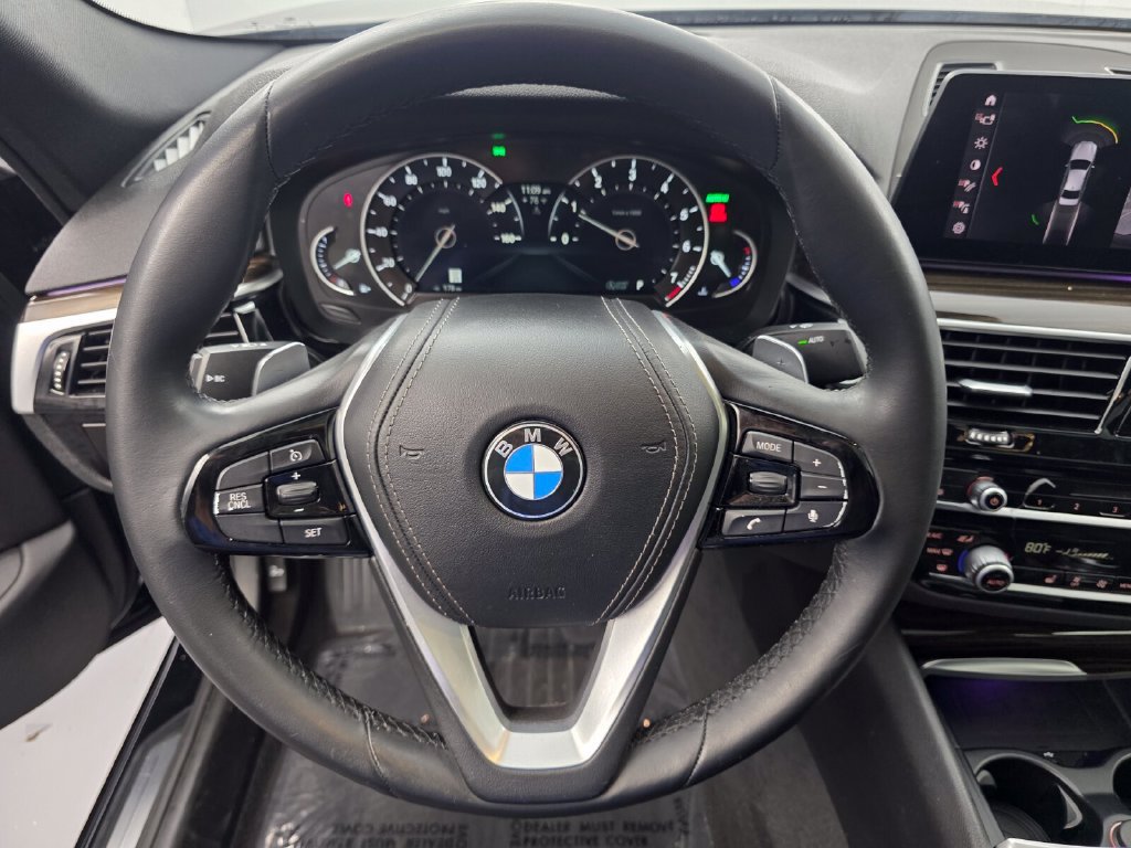Used 2019 BMW 530i w/ Convenience Package RWD image 17