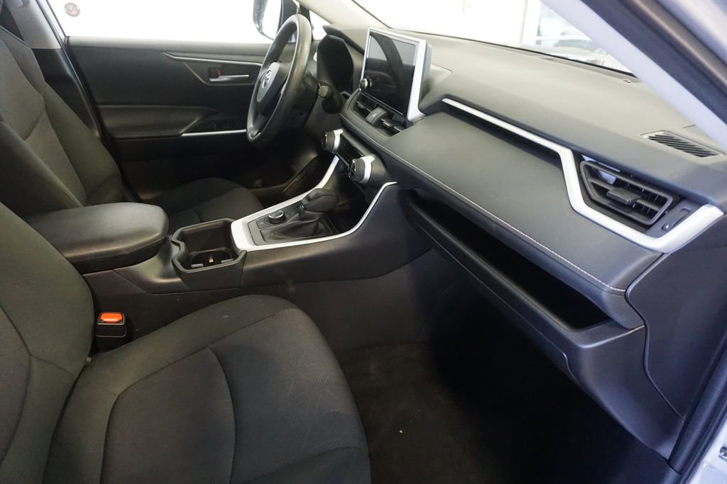 Certified 2025 Toyota RAV4 XLE image 21