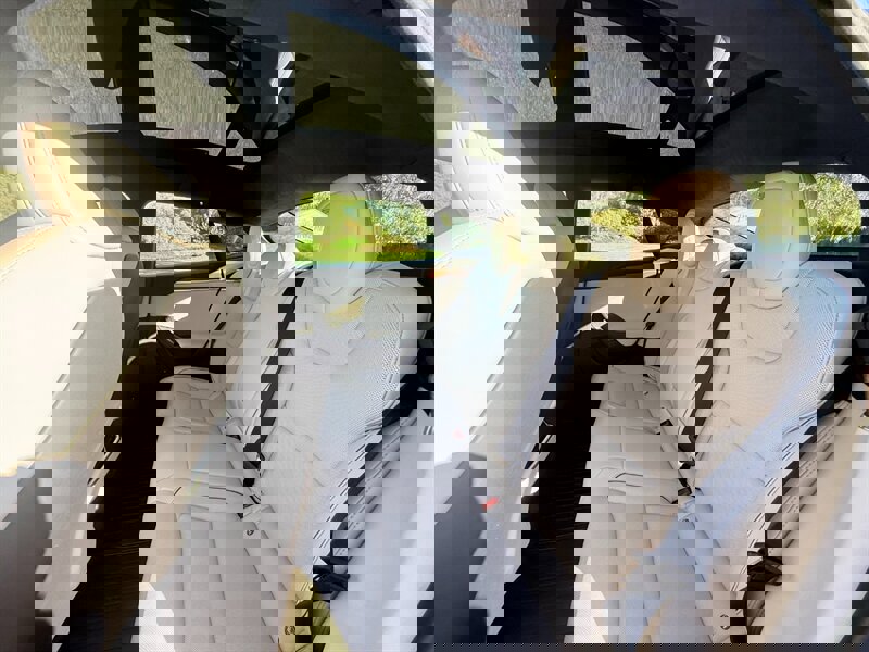 Used 2021 Tesla Model S Plaid image 18