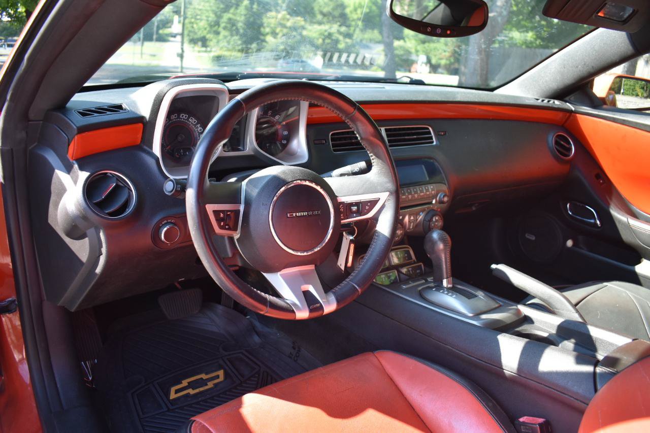 Used 2010 Chevrolet Camaro SS w/ RS Package RWD image 14