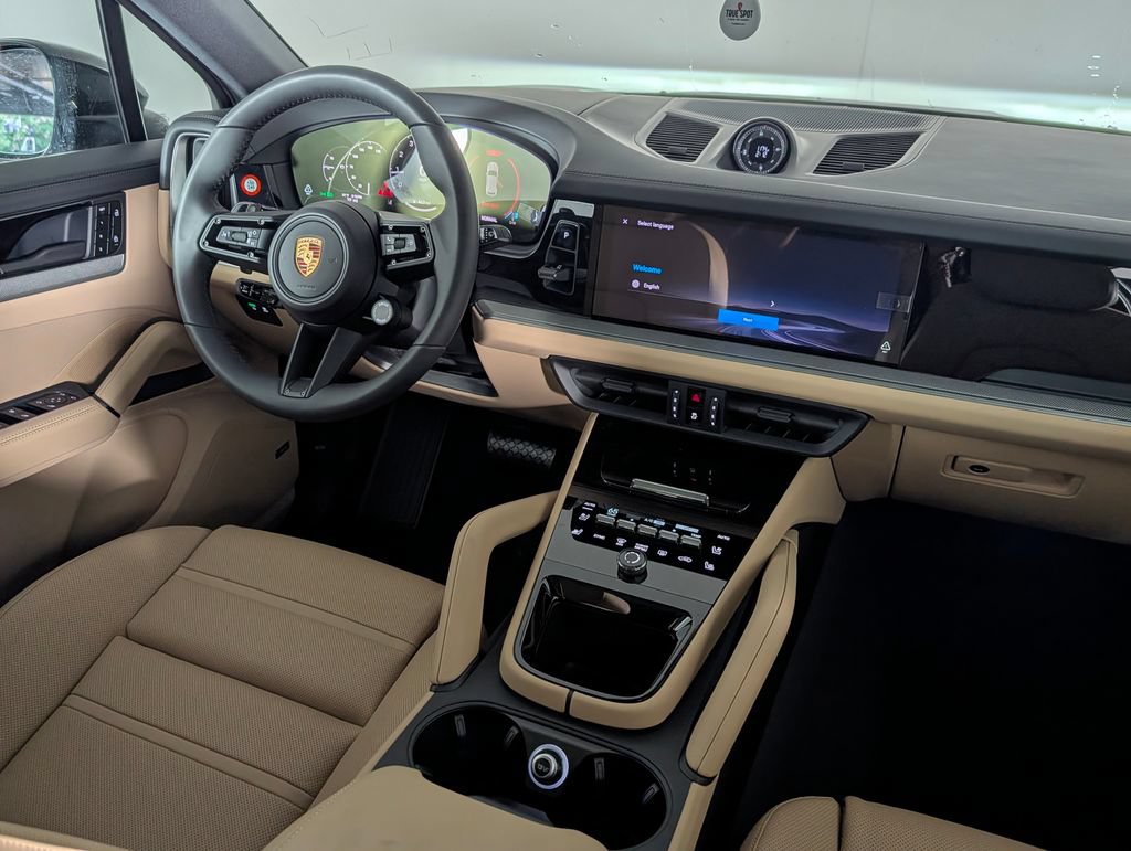 New 2026 Porsche Cayenne AWD/4WD image 22