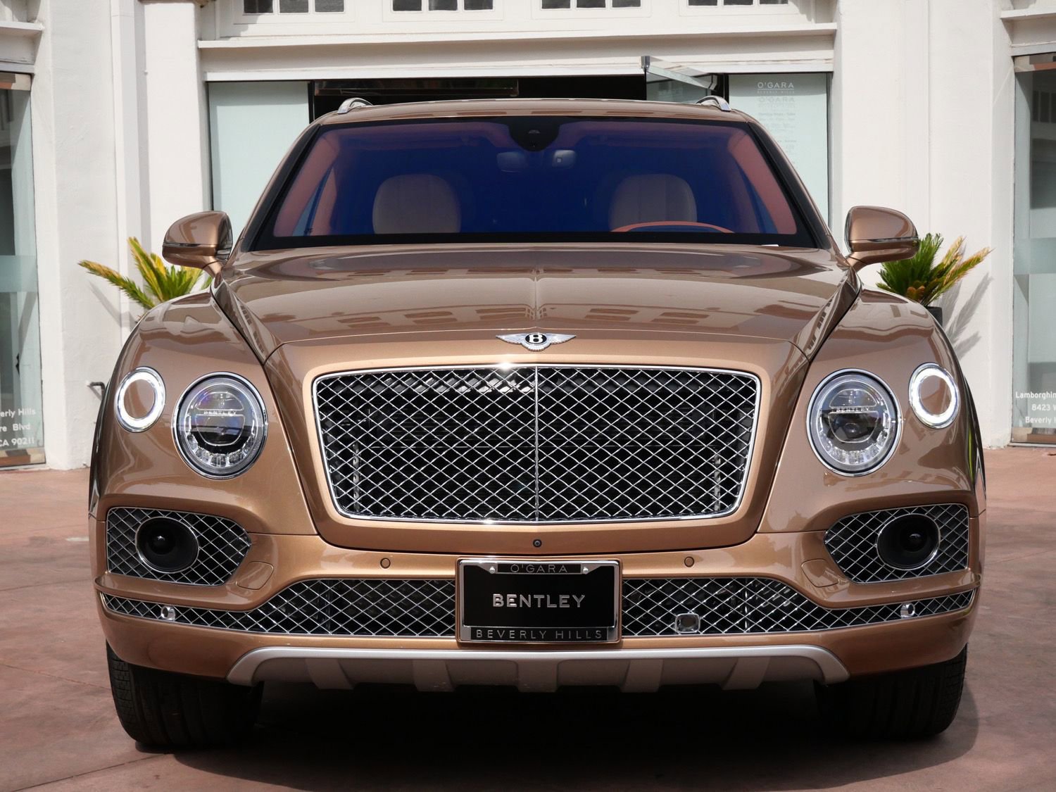 Used 2017 Bentley Bentayga image 9