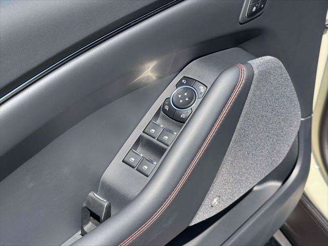 Used 2025 Ford Mustang Mach-E Premium w/ Sport Appearance Package AWD/4WD image 19