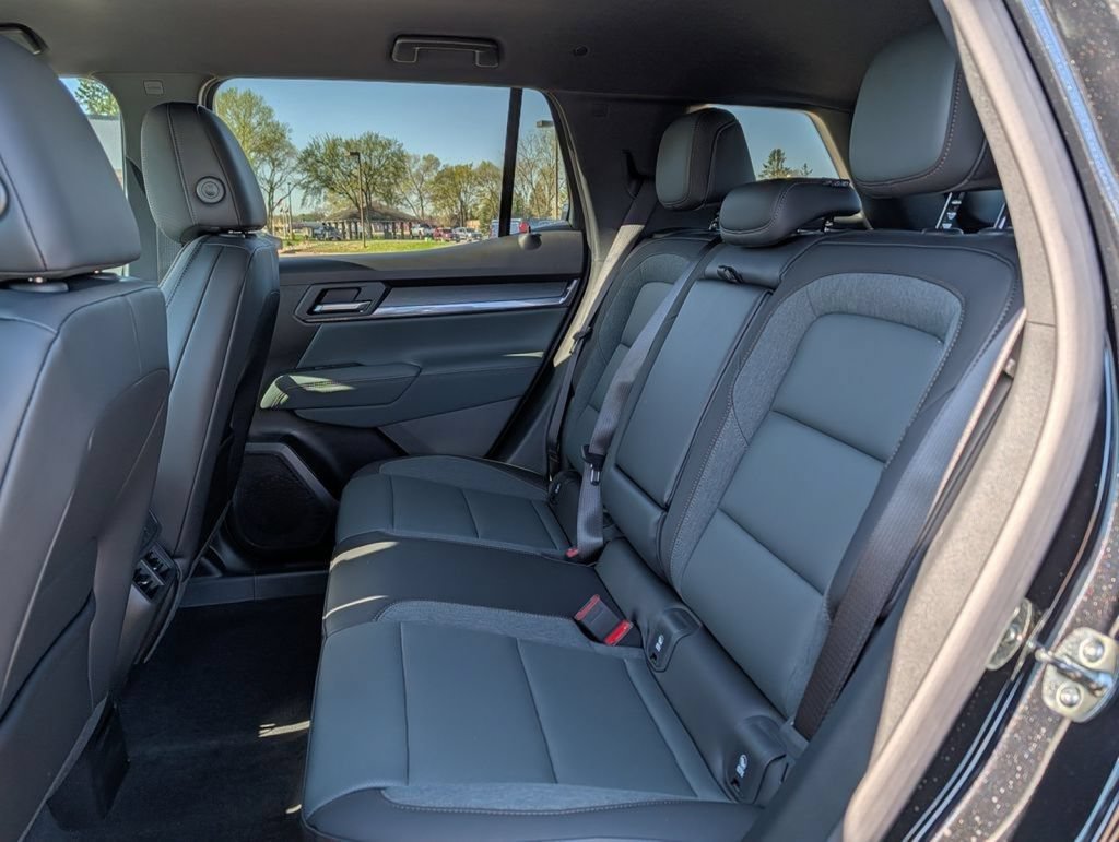 New 2026 GMC Terrain AT4 w/ Technology Package II AWD/4WD image 37
