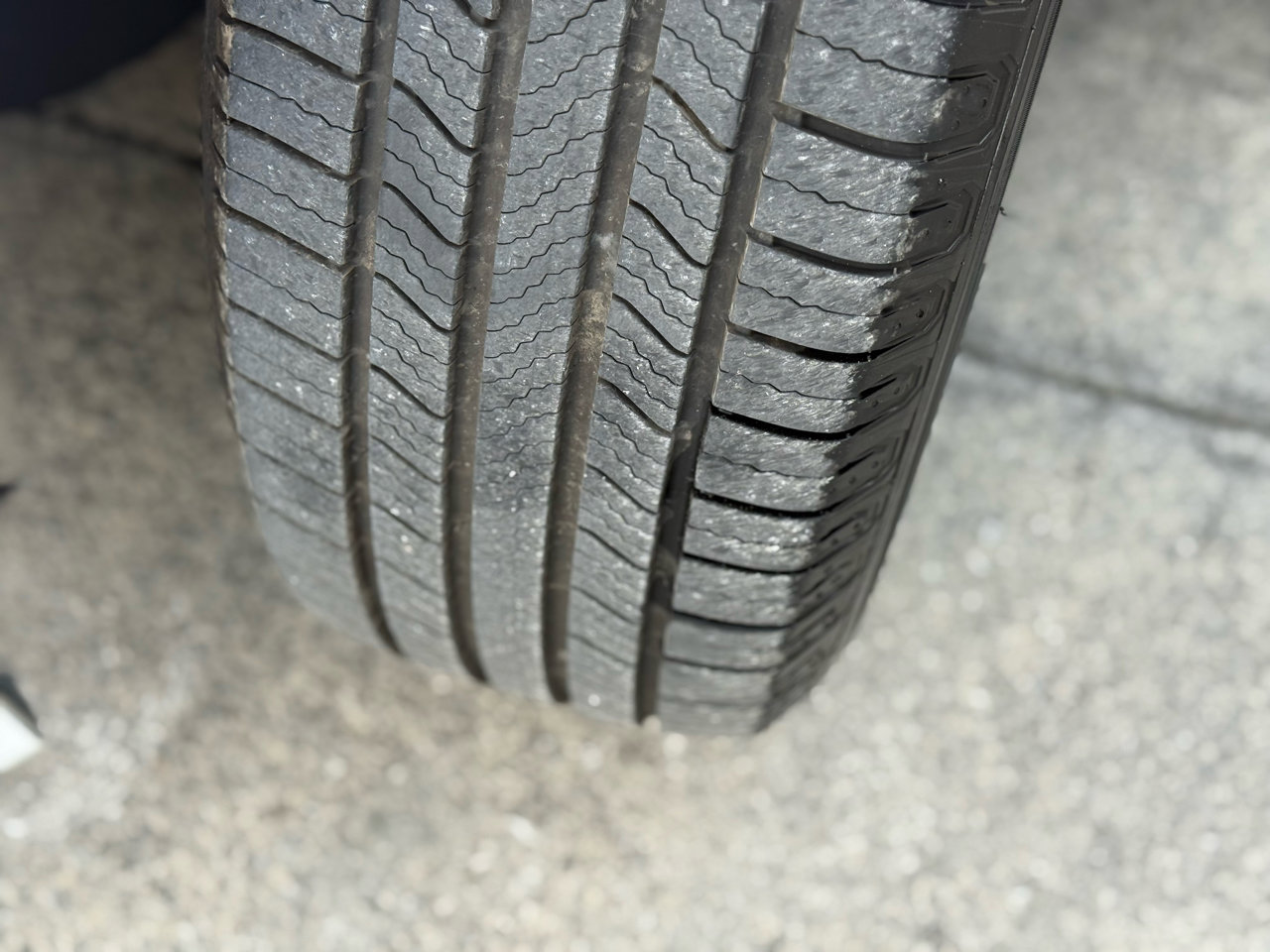 Used 2020 Chrysler Pacifica Touring-L image 10