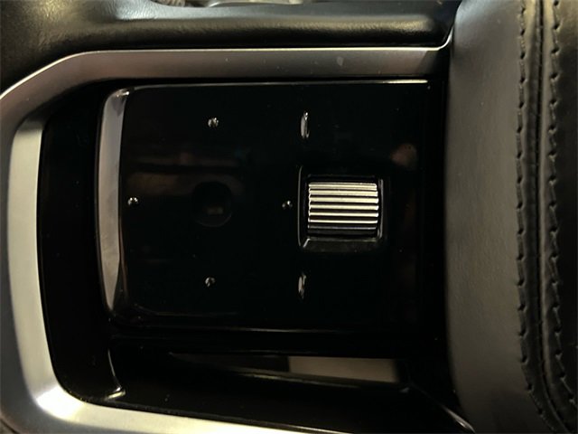 Used 2023 Land Rover Range Rover Velar R-Dynamic S image 21